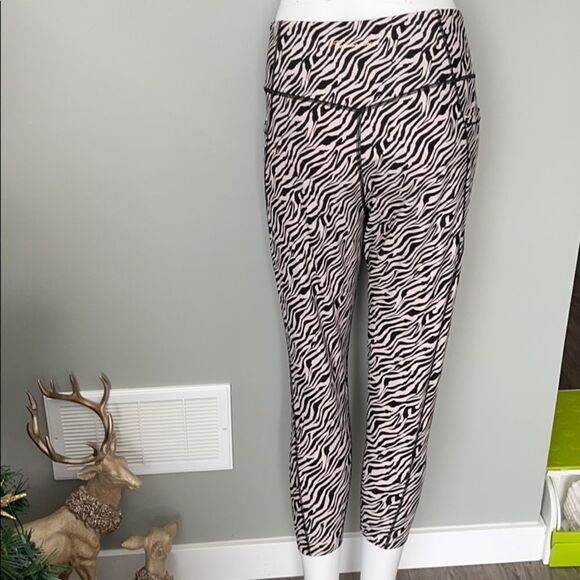 Victoria Secret Tights - Picture 2 of 4